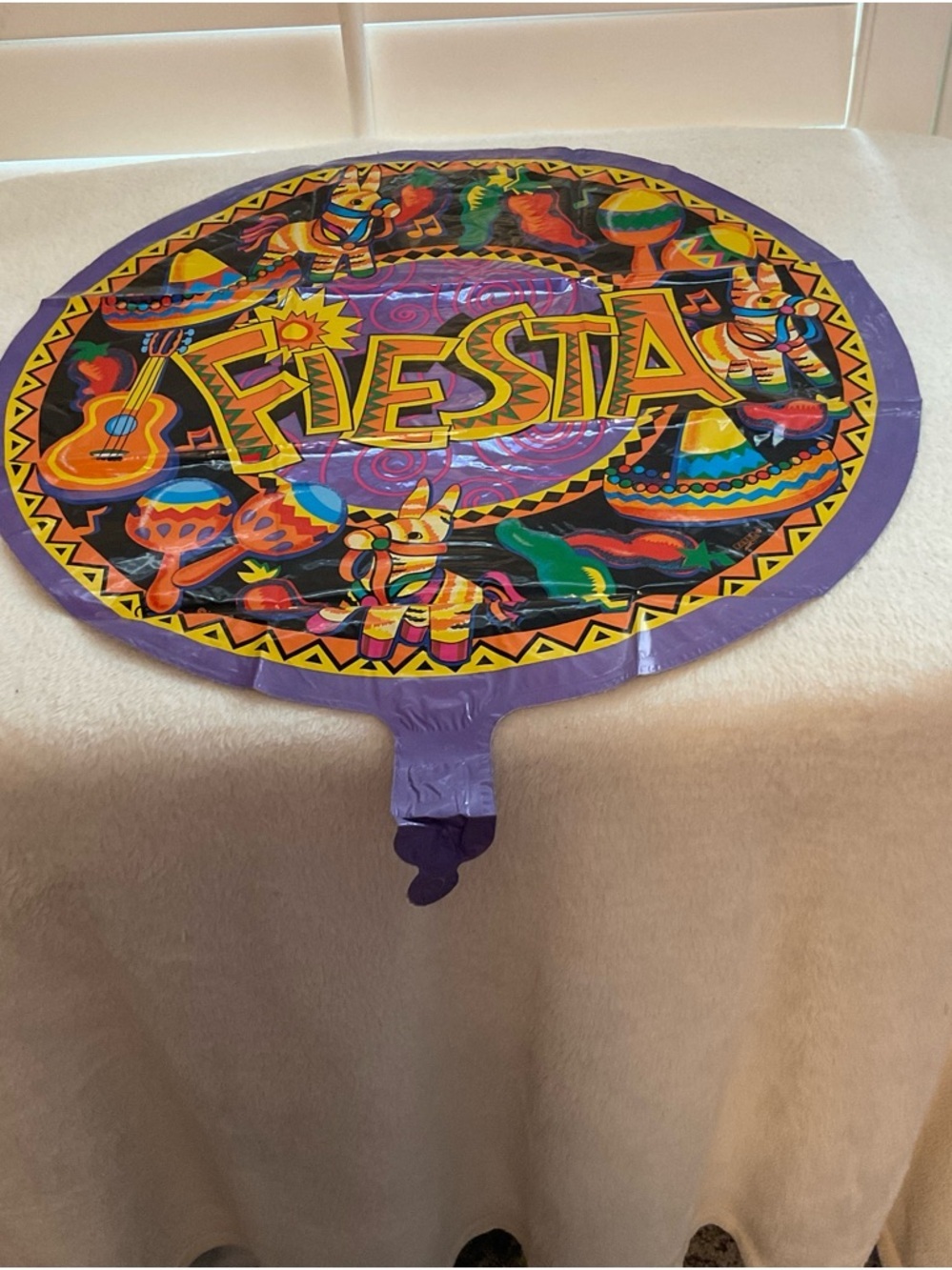Fiesta Purple Multicolor Party Wall Circle Décor